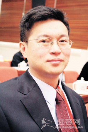李卫