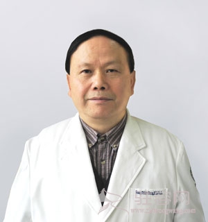 傅富根