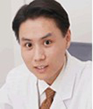 　何玉成