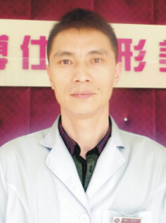黄卫华