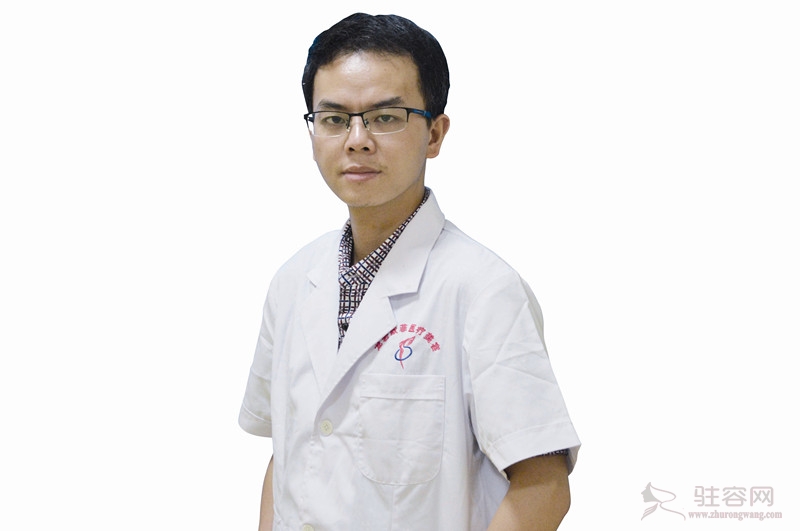 李 超