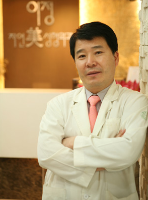 李殷政 